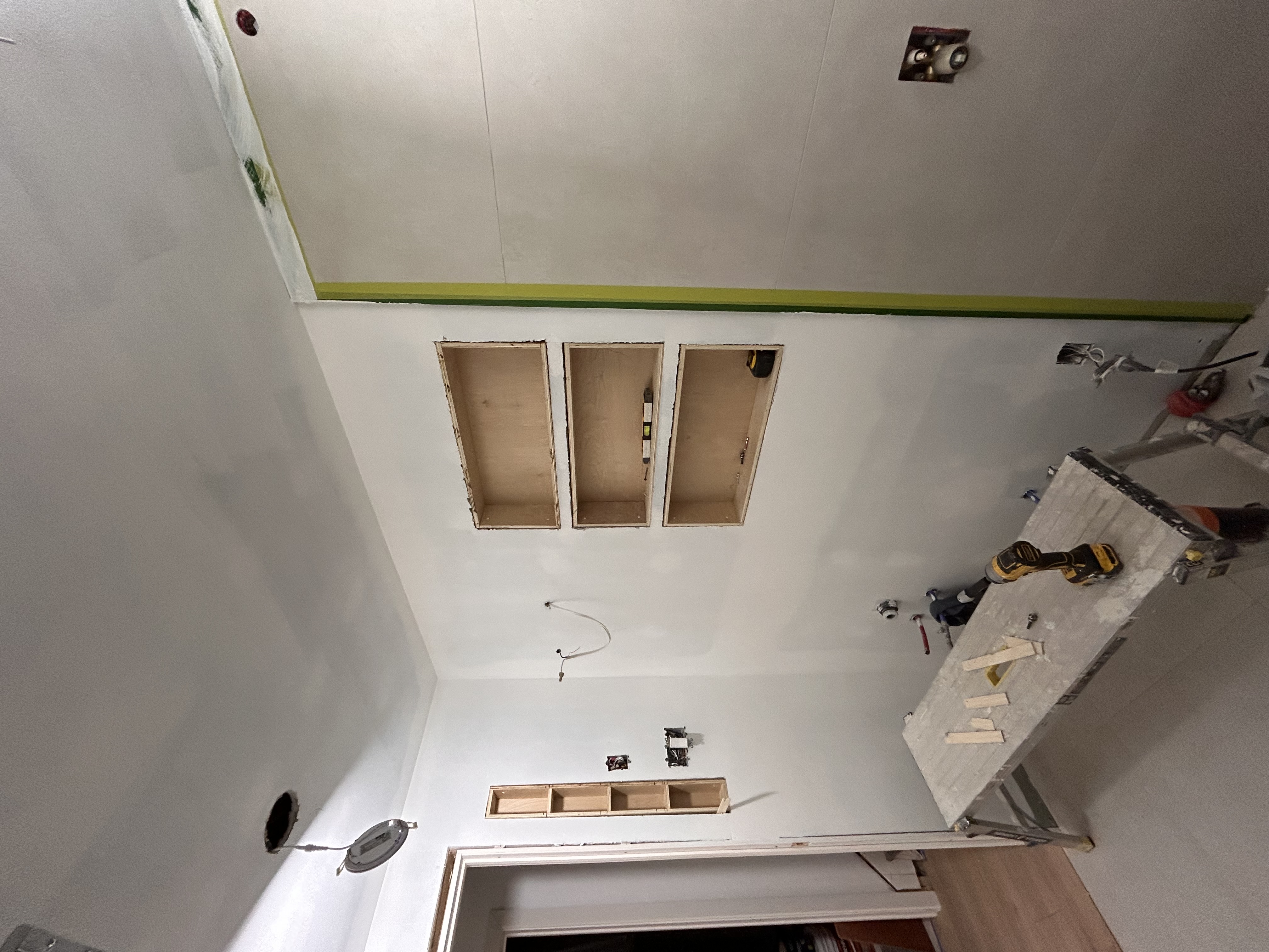 Menuiserie sur mesure Niches  tablettes encastrées